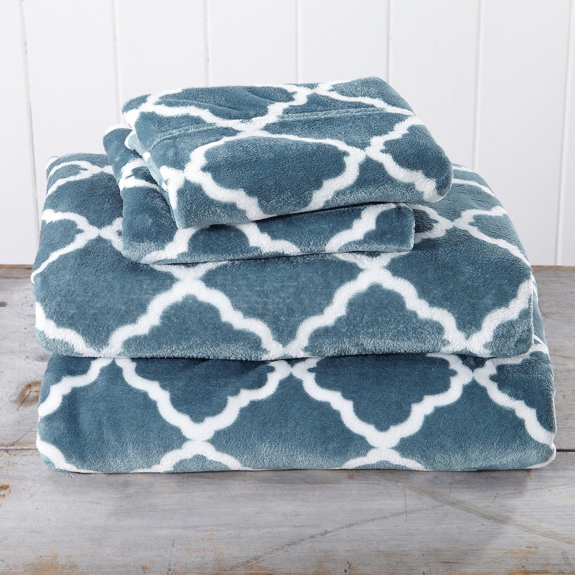 4-Piece Printed Plush Sheet - Velvet Luxe Lattice Collection - Image 10