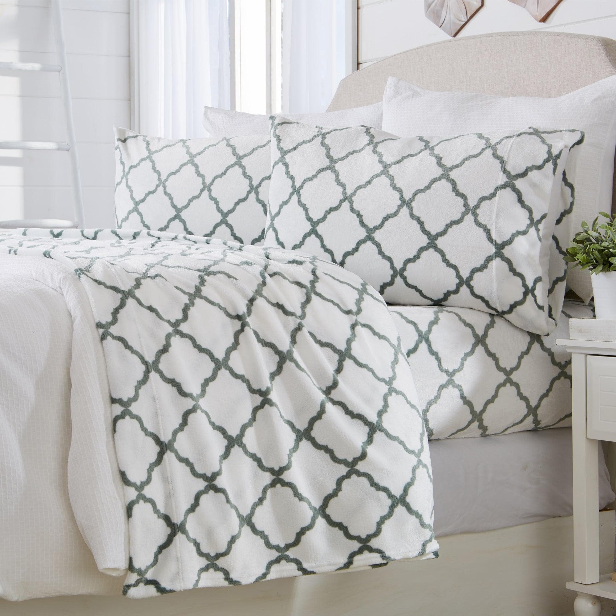 4-Piece Printed Plush Sheet - Velvet Luxe Lattice Collection - Image 18