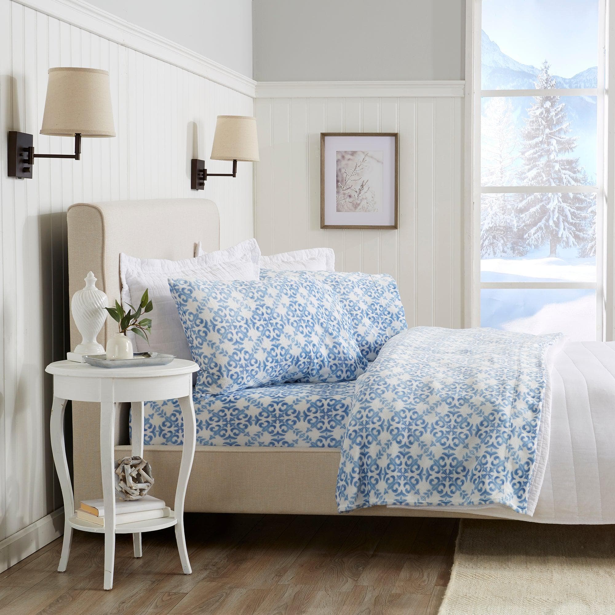 4-Piece Printed Plush Sheet - Velvet Luxe Lattice Collection - Image 5
