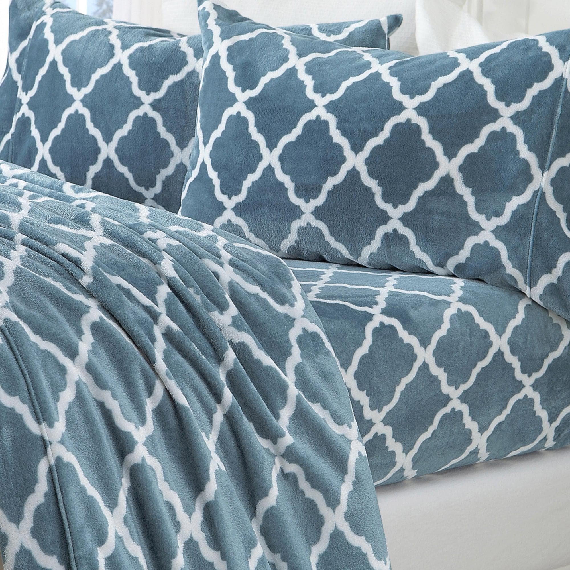 4-Piece Printed Plush Sheet - Velvet Luxe Lattice Collection - Image 9