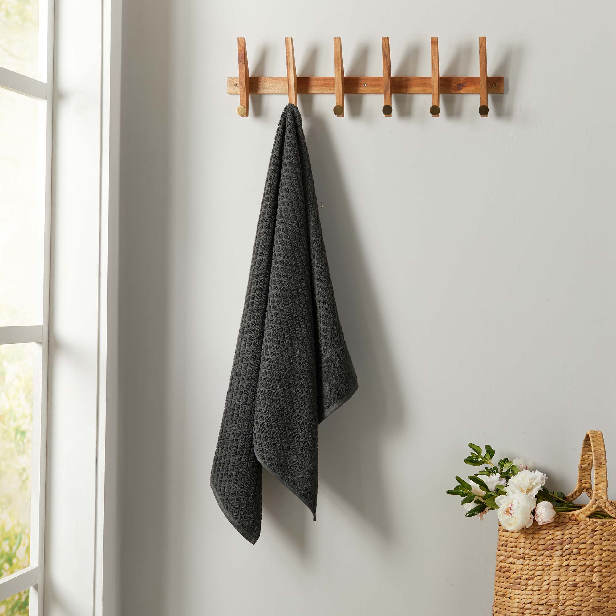Cotton Diamond Waffle Weave Bath Towel Set - Grayson Collection - Image 165
